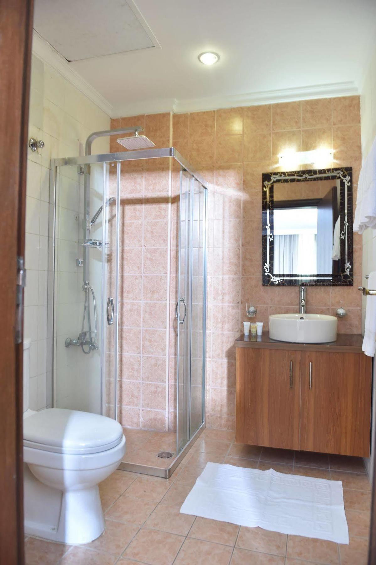 Bravo Royal Hotel Suites Kuwait City Luaran gambar